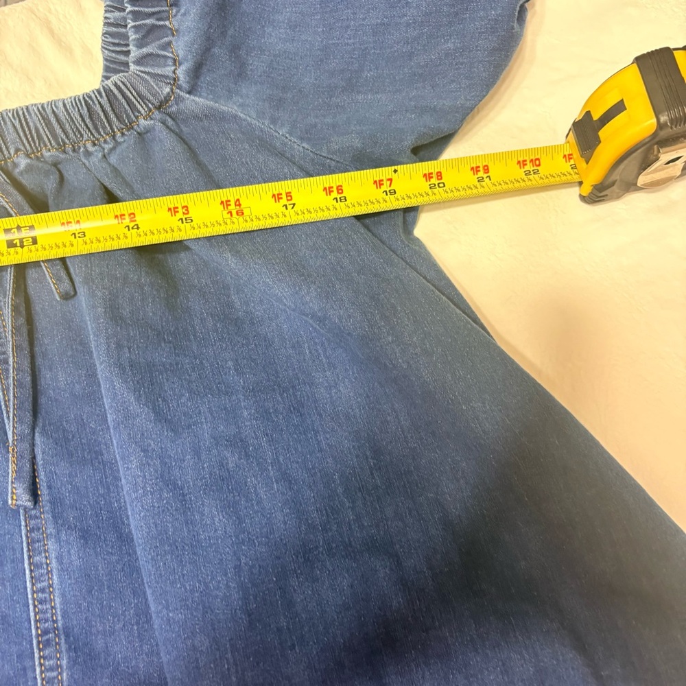 Denim Dress with sweet bubble sleeves and a loose fit - Picture 5 of 7